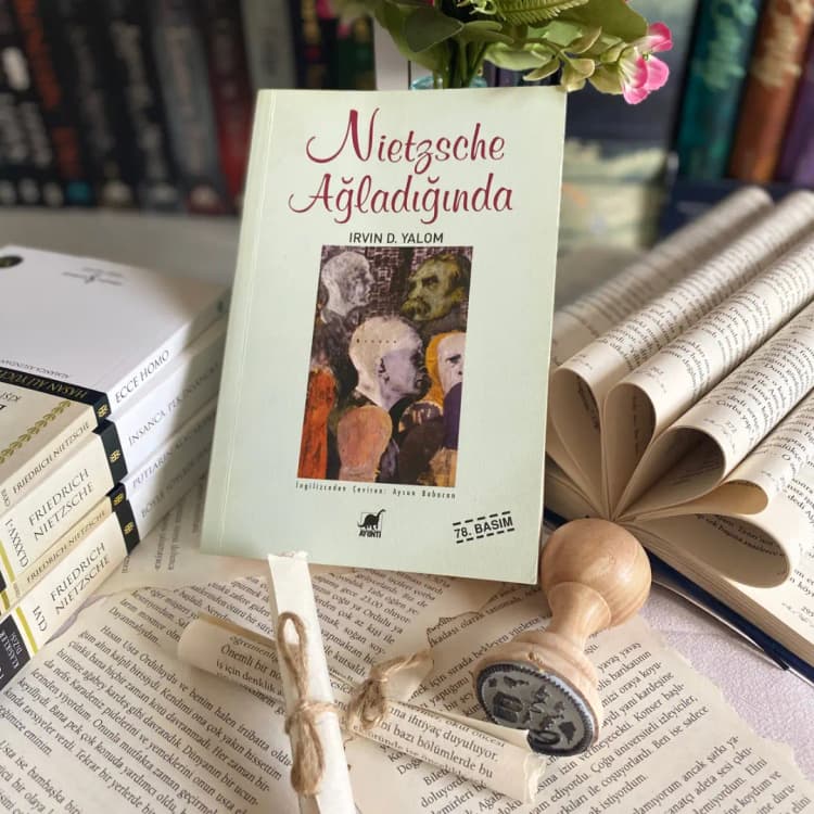 Nietzsche Ağladığında: Irvin Yalom ile Felsefi Yolculuk